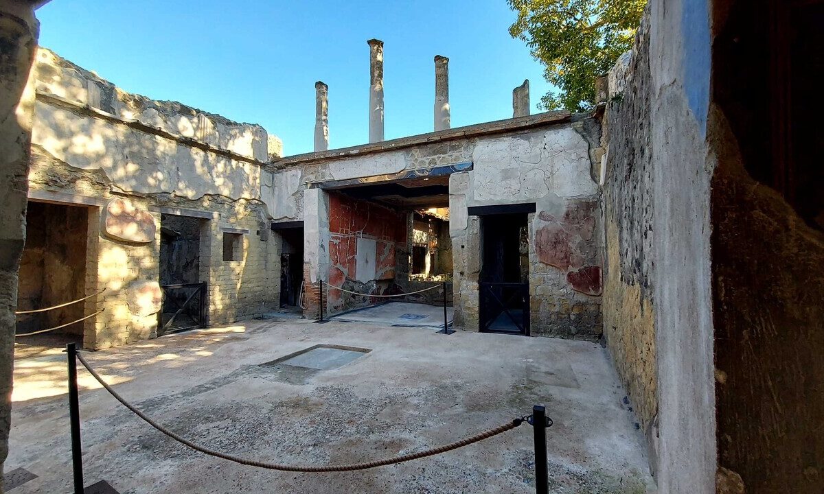 Ercolano: riapre dopo 30 anni la Casa del mobilio carbonizzato