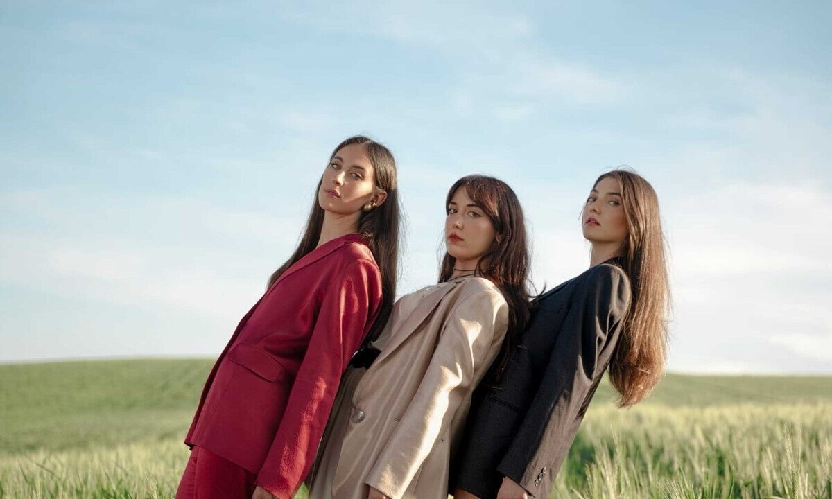 Emsaisi trionfa al Premio Bindi: riconoscimento per la band femminile