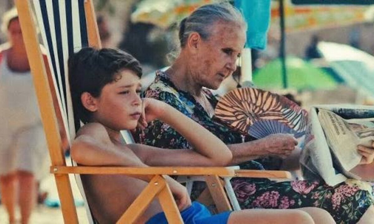 Il trend del 'nonna maxxing': la Gen Z si ispira alle nonne italiane