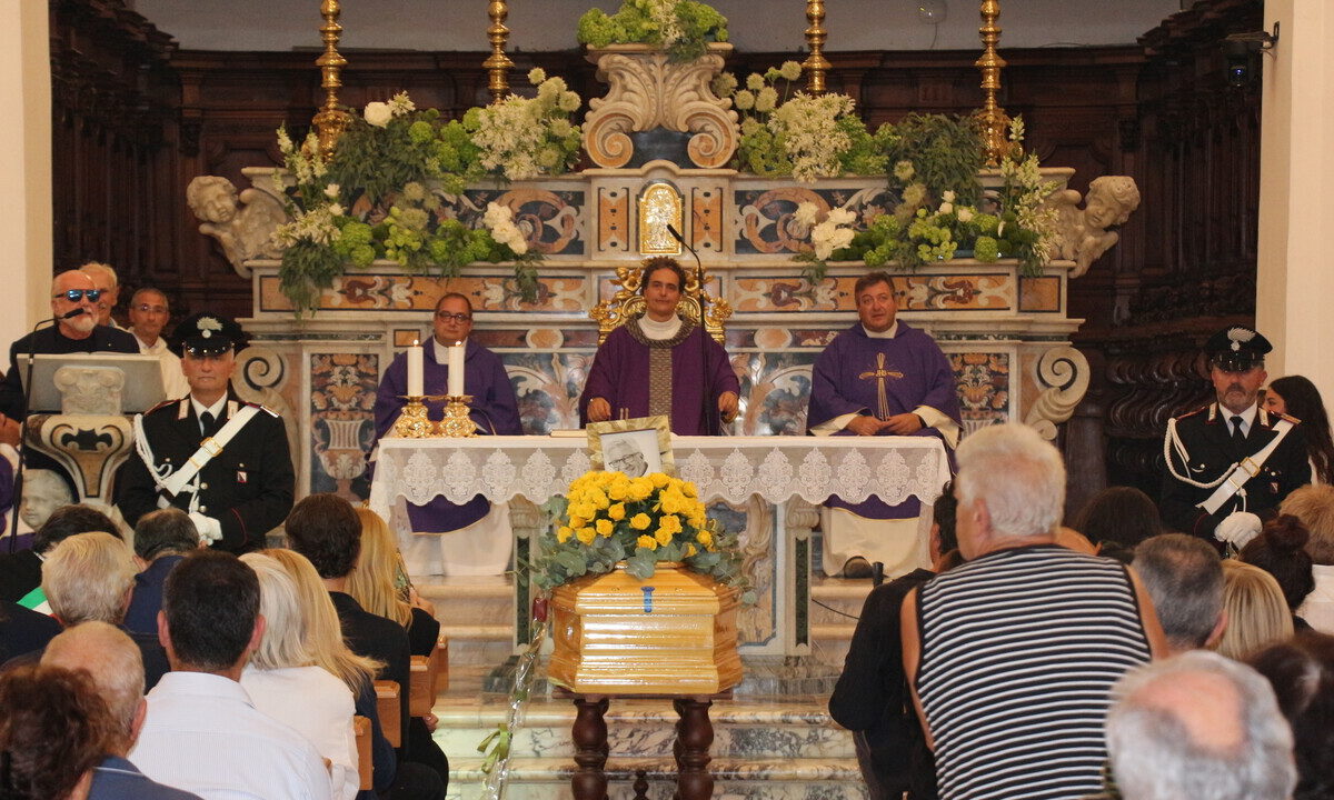 Peppino di Capri: il parroco rivela che la sua vera passione era la musica