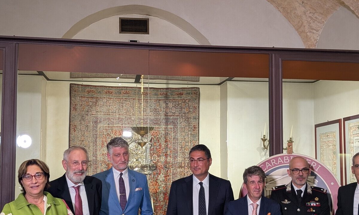 Due volumi rubati restituiti alla Comunità ebraica di Roma