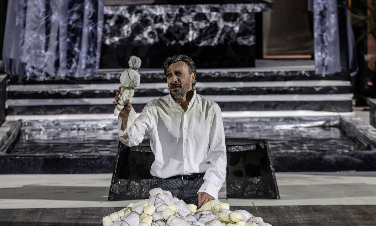 Teatro nel weekend: Dini, Vukotic e Gleijeses in scena ad Ostia e Milano