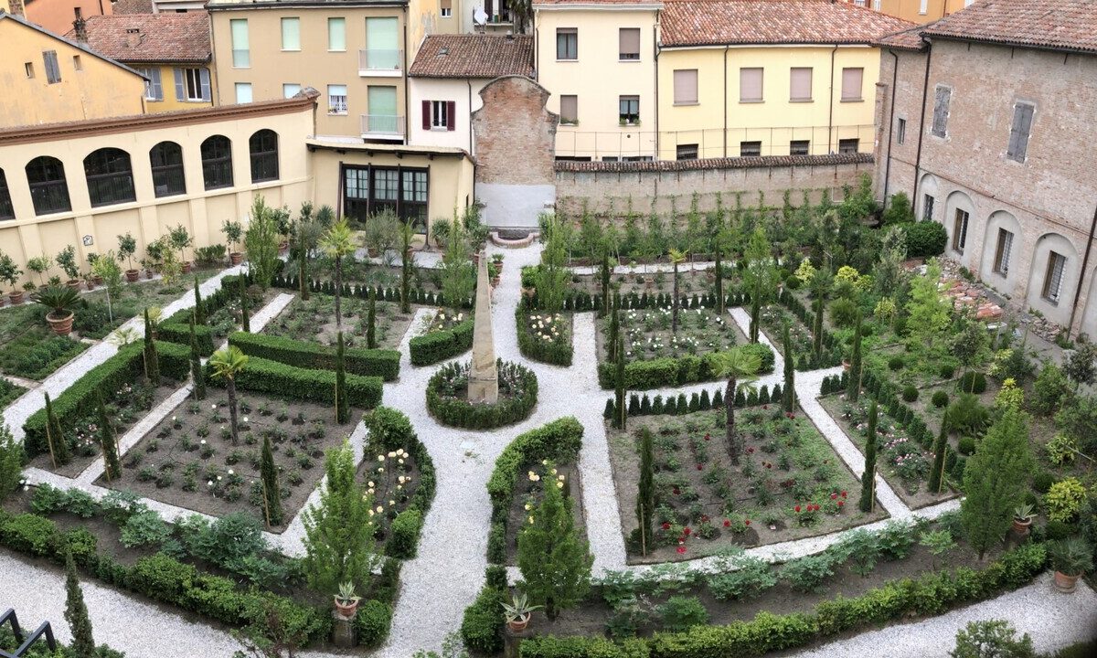 Guida alla scoperta della Romagna: 150 luoghi insoliti e segreti