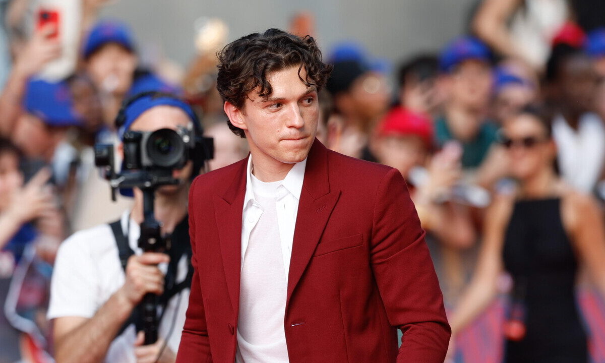 Tom Holland: il nuovo Spider-Man affronta il tema dell'isolamento giovanile