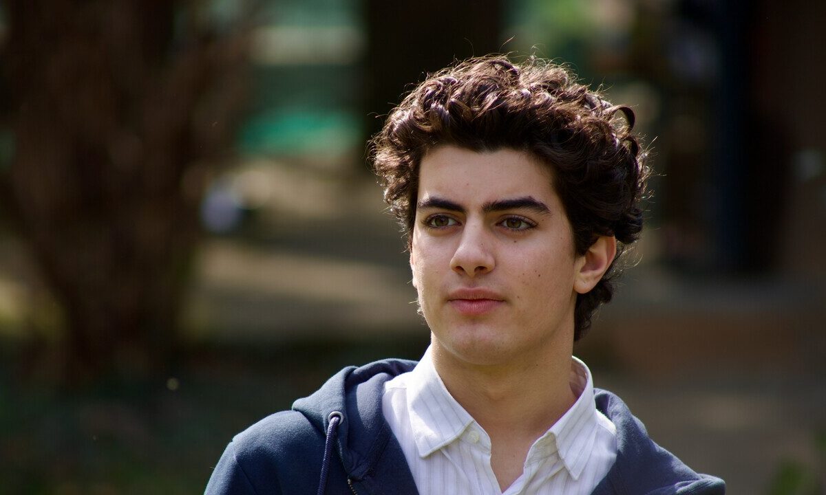 Nuove fiction Mediaset: Carlo Acutis e Yaman come agente segreto