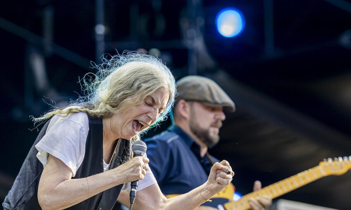 Patti Smith incanta il Circo Massimo: energia e passione sul palco