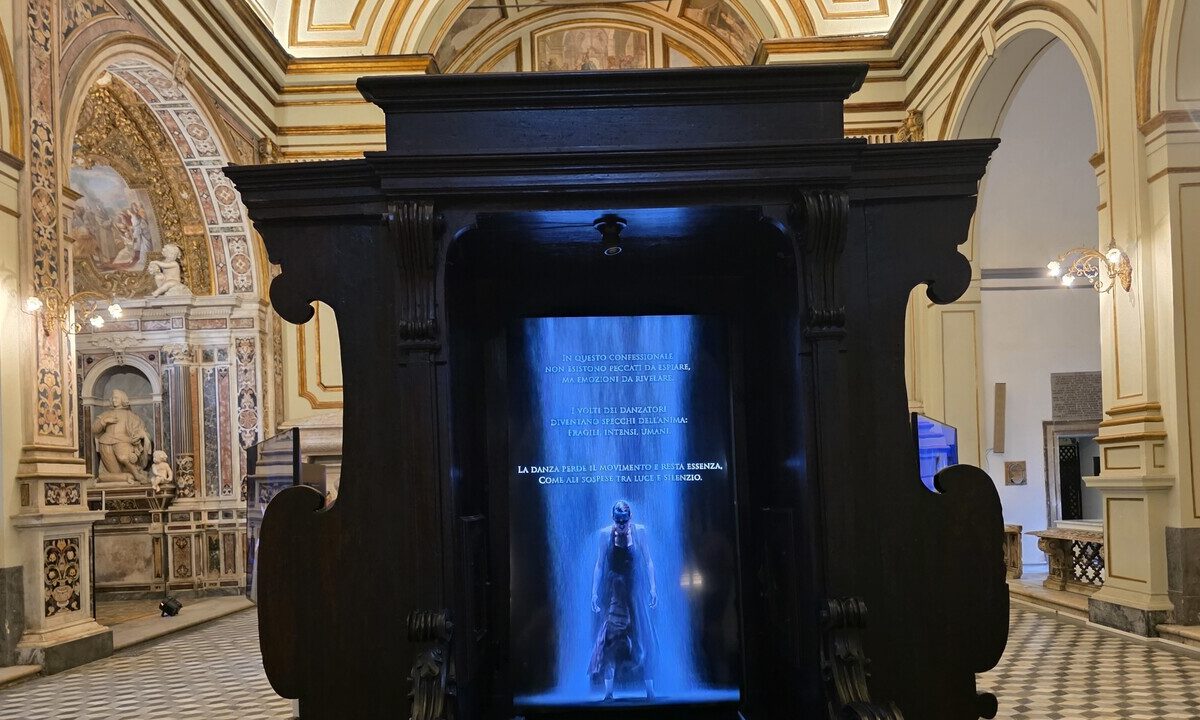 Mostra a Napoli: la danza come simbolo di rinascita e confessione