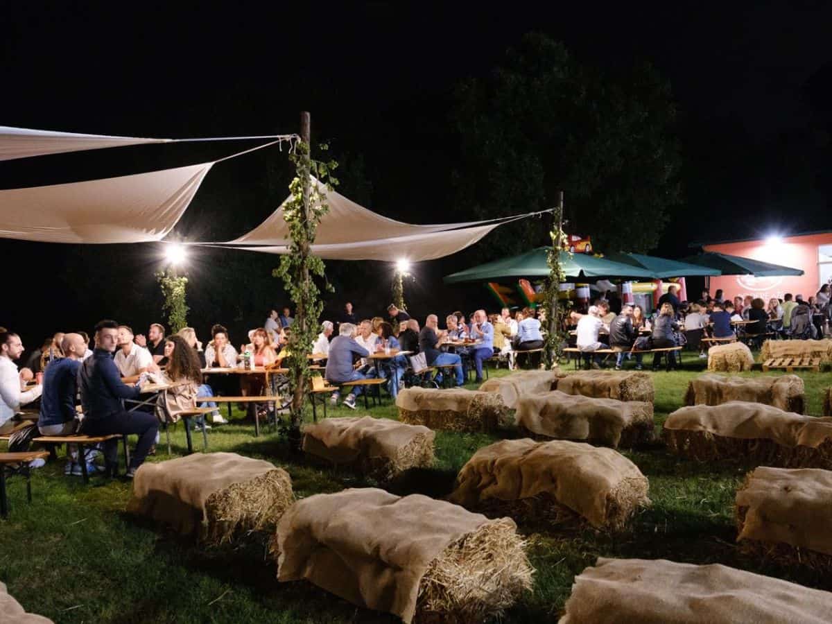 Podere Open Air 2026: domenica 26 luglio al Podere 676 tra birra agricola, DJ set e tramonto nel luppoleto