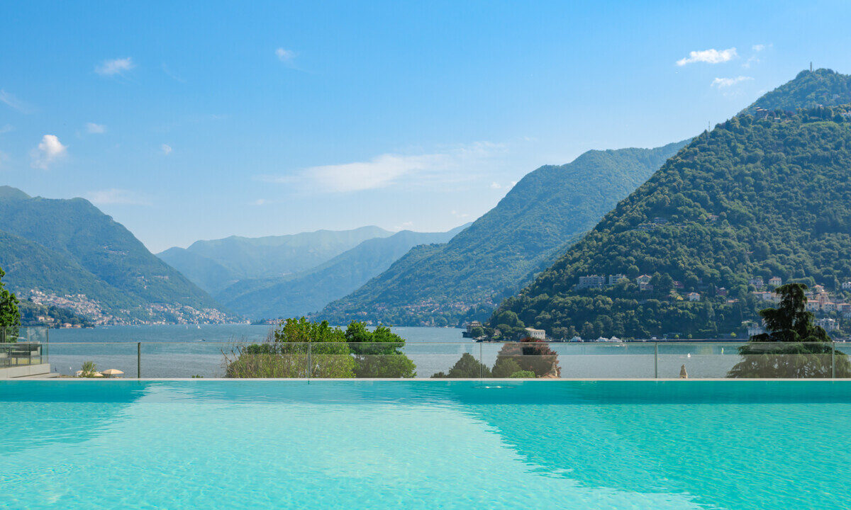 Lago di Como: piscine da sogno per un’esperienza di relax unico