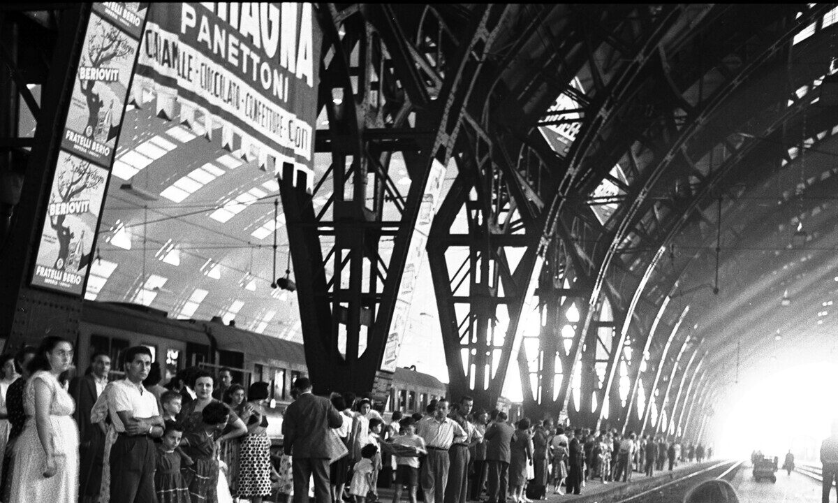 Milano: mostra di Garolla sulla rinascita dell'Italia post bellica
