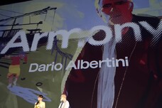 Celentano omaggia Guccini: ‘Una tua canzone l’ho incisa anch’io