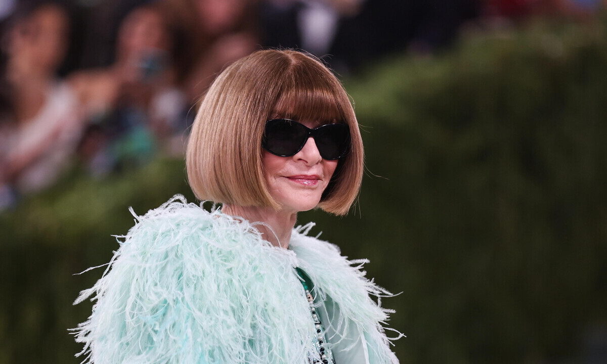 Critiche ad Anna Wintour dopo il flop della mostra su Galliano e il gala a rischio